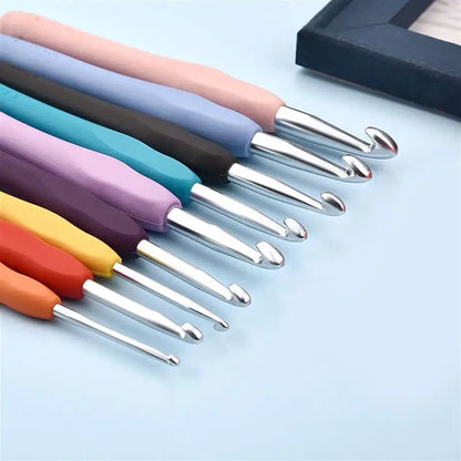 Rubber Handle Crochet Hook Needles 2-10mm