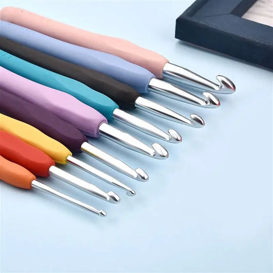 Rubber Handle Crochet Hook Needles 2-10mm